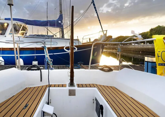 Botel Happy Sailor *