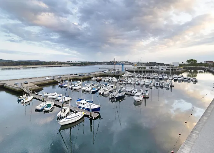 Happy Sailor Bateau-hôtel *